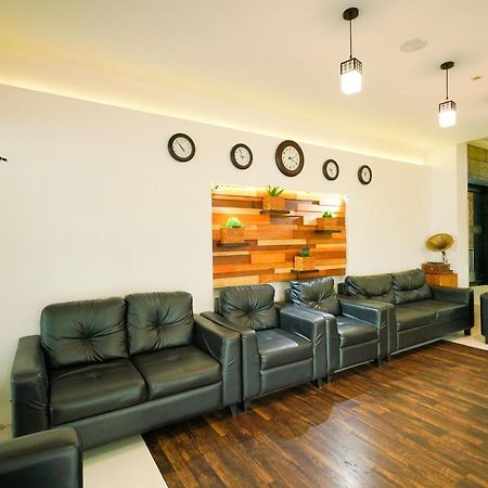Oyo 1684 Hotel Malabar Inn コージコード エクステリア 写真