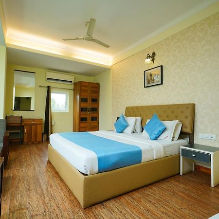 Oyo 1684 Hotel Malabar Inn コージコード エクステリア 写真
