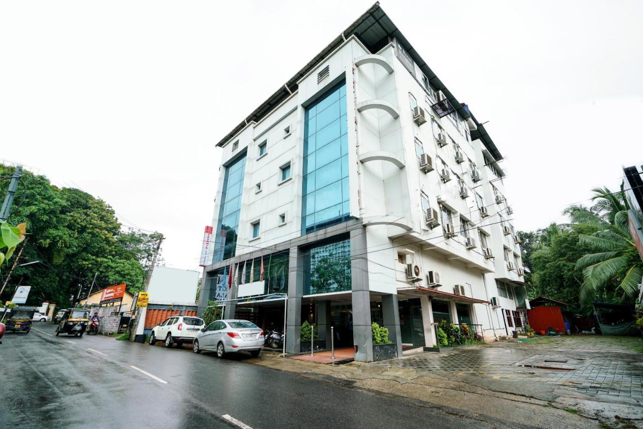 Oyo 1684 Hotel Malabar Inn コージコード エクステリア 写真