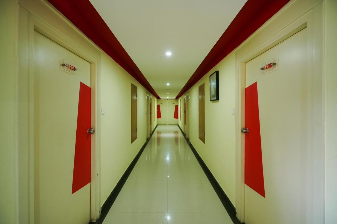 Oyo 1684 Hotel Malabar Inn コージコード エクステリア 写真