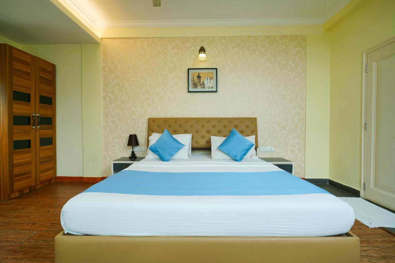 Oyo 1684 Hotel Malabar Inn コージコード エクステリア 写真